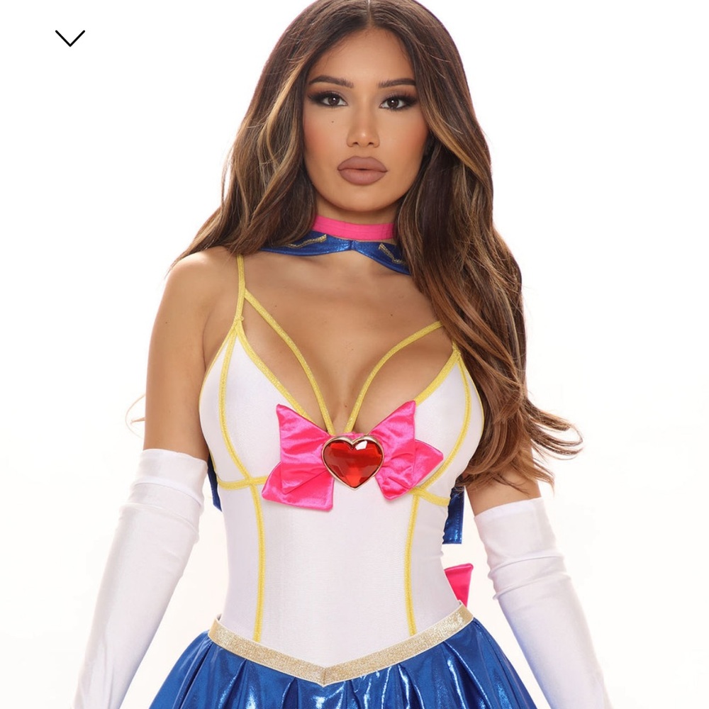 Sailor moon Halloween/cosplay costume - Picture 7 of 8